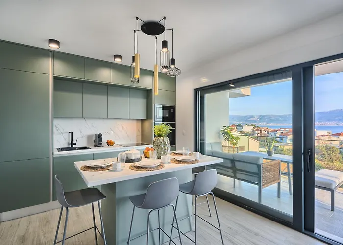 Apartamento Imola's Place - Sea-view & Pool Slatine