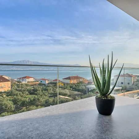 Appartement Imola's Place - Sea-view & Pool