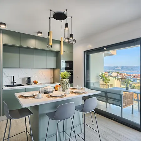 Appartement Imola's Place - Sea-view & Pool Slatine