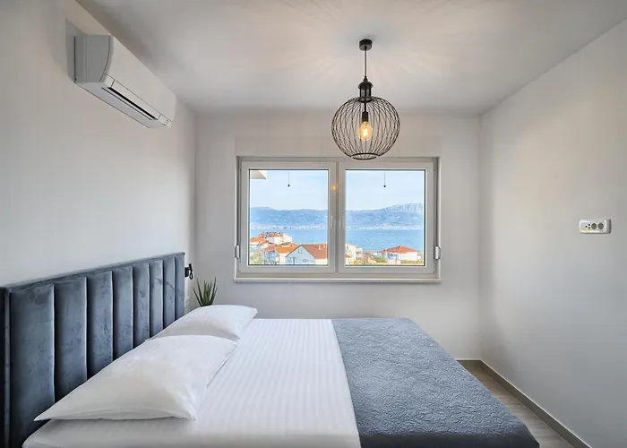公寓 Imola's Place - Sea-view & Pool 斯拉汀