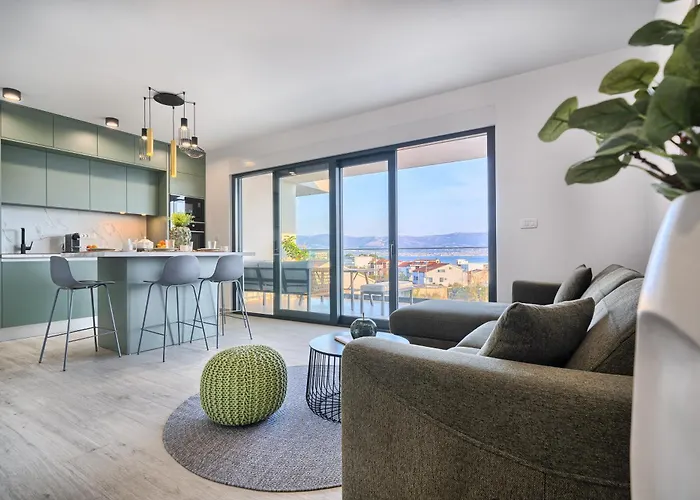 Imola's Place - Sea-view & Pool