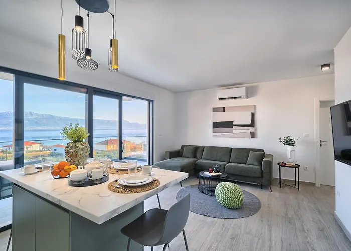 Imola's Place - Sea-view & Pool